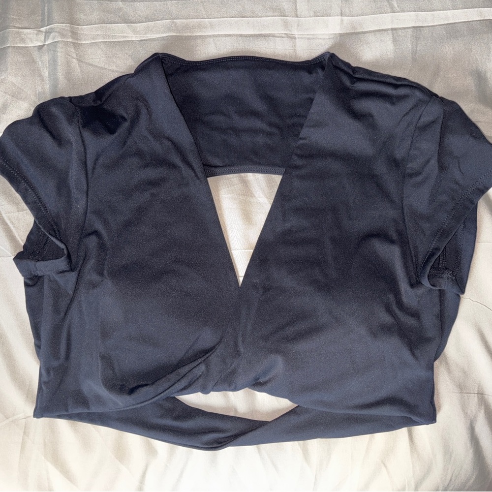 Oner Active Unified Twist Front Top